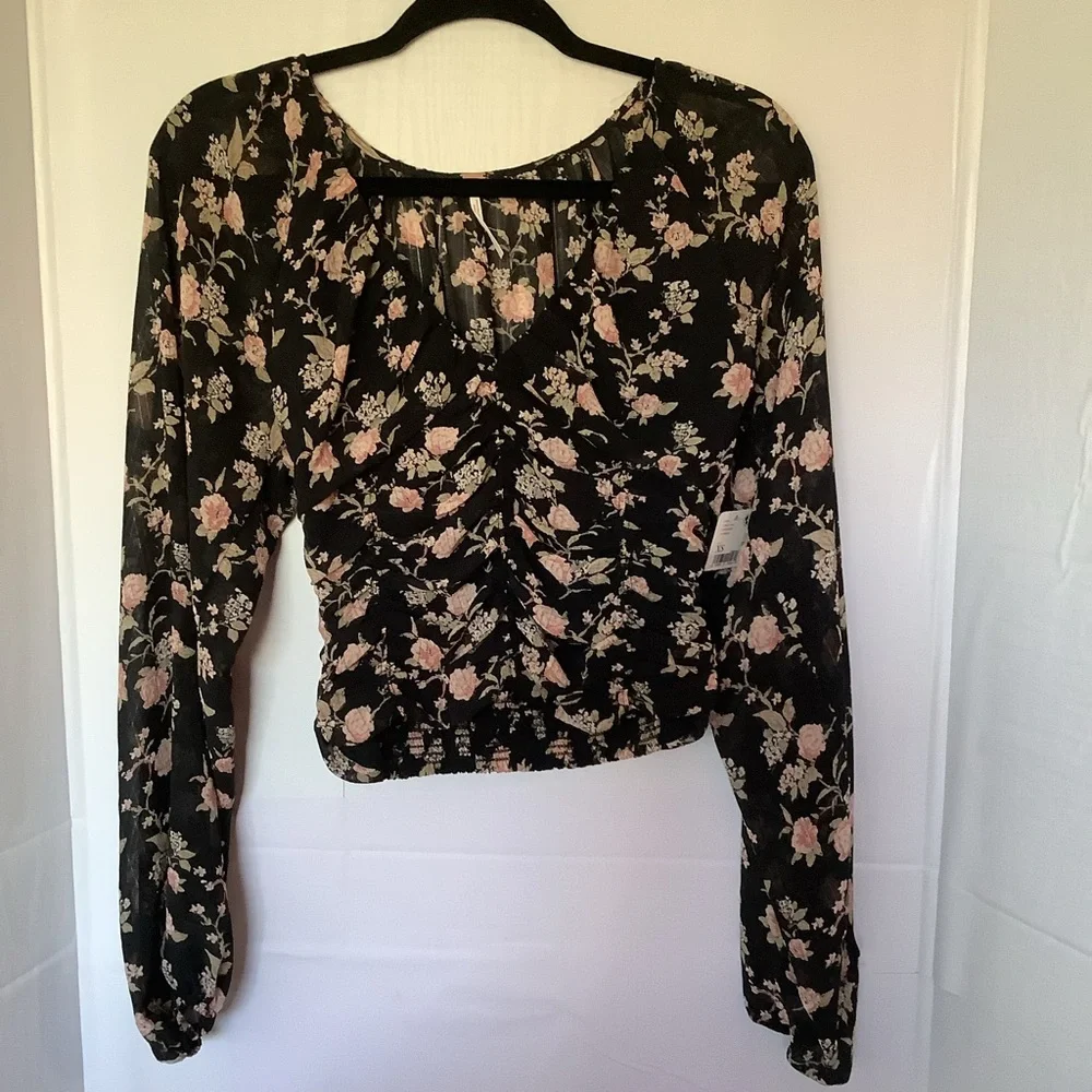 Free People New Final Rose Blouse lkng puff‎ sleeve sz Small NWT